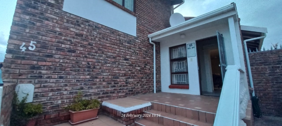 3 Bedroom Property for Sale in Deoville Park Western Cape